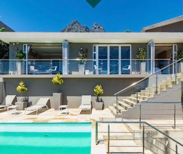 House Havana 6 Bedroom Villa, Camps Bay