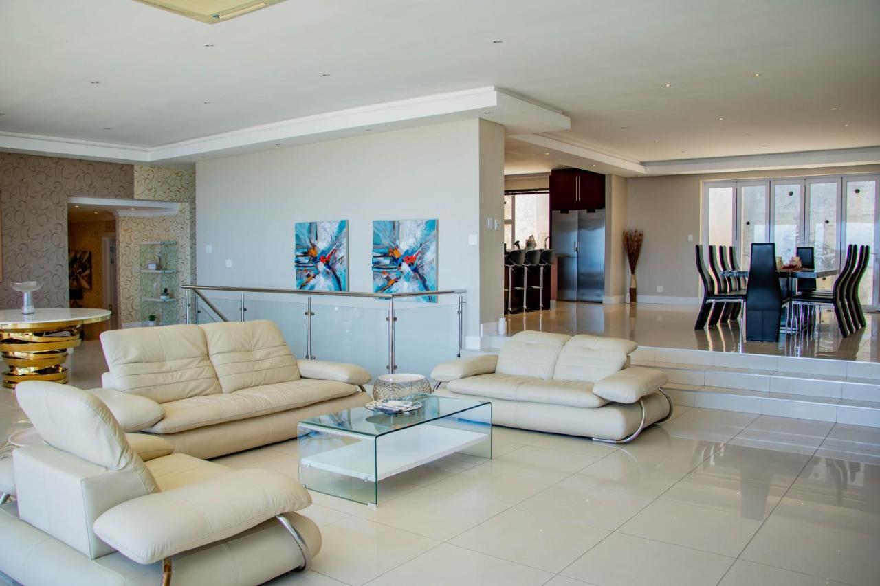 House Havana 6 Bedroom Villa, Camps Bay