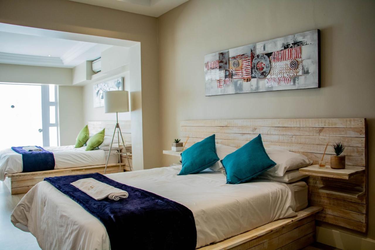 House Havana 6 Bedroom Villa, Camps Bay Holiday home *