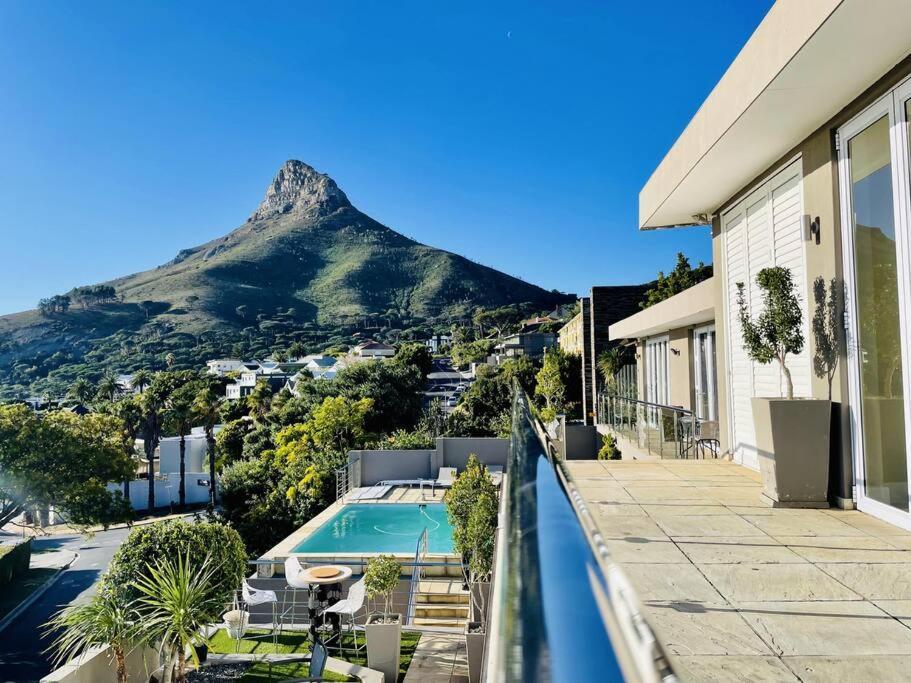House Havana 6 Bedroom Villa, Camps Bay