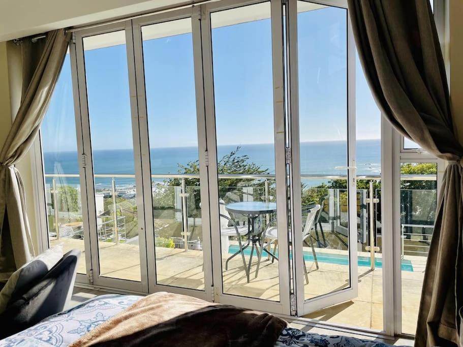 Holiday home House Havana 6 Bedroom Villa, Camps Bay *